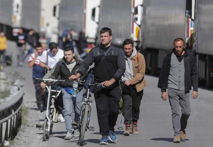 Në Gjeorgji protestë kundër fluksit të rusëve të cilët tentojnë të shmangin mobilizim në vendin e tyre