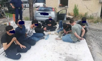 Një shtetas i Maqedonisë së Veriut arrestohet në Burgas nën dyshimin për kontrabandë me emigrantë