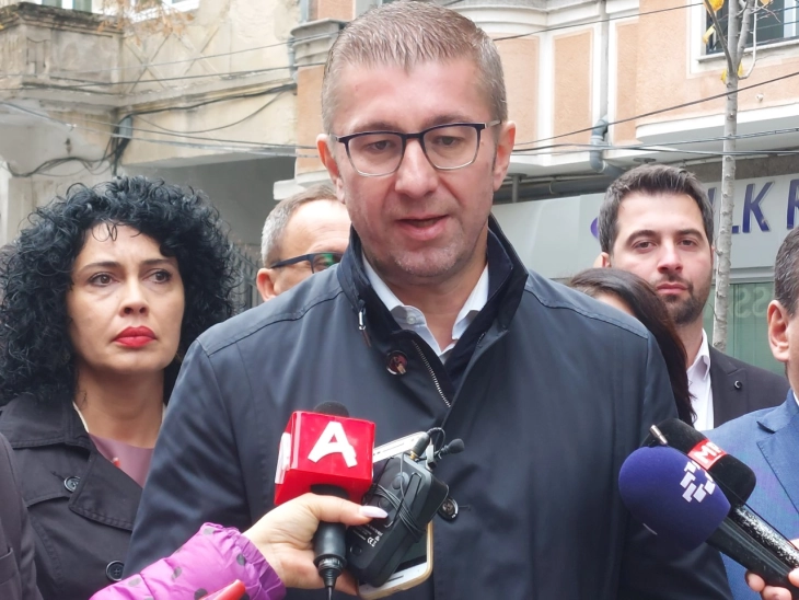 Mickoski: Shteti ta pranojë propozim-ligjin për formimin e shoqatave dhe fondacioneve