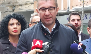 Mickoski: Shteti ta pranojë propozim-ligjin për formimin e shoqatave dhe fondacioneve