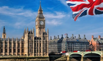 Kandidatët për kryeministër britanik kanë nevojë për mbështetjen e 100 deputetëve