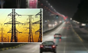 Qeveria shqiptare prezanton planin e masave për kursimin e energjisë elektrike, pas orës 22 fiken dritat e rrugëve