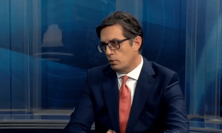 Pendarovski: Të mos shpejtohet me procesin e ndryshimeve kushtetuese