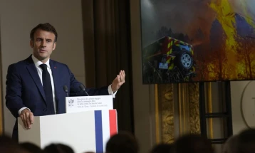 Pas zjarreve të mëdha, Makron me iniciativë për ripërtëritjen e pyjeve franceze