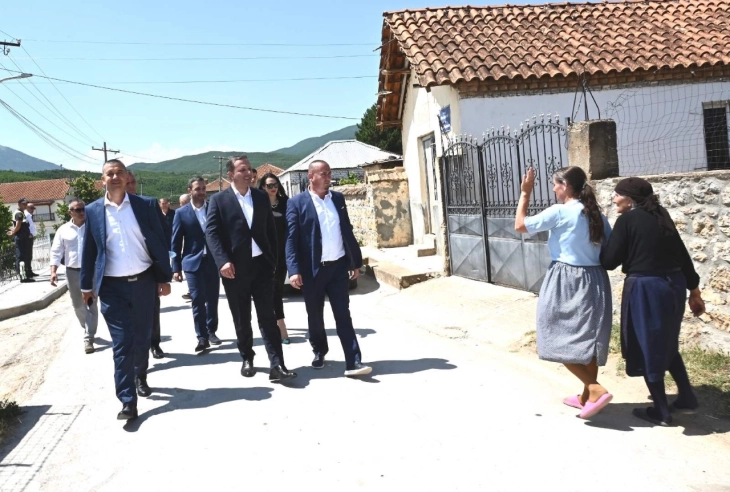 Spasovski: Intensive support for continued improvement of living conditions of Macedonians in Mala Prespa