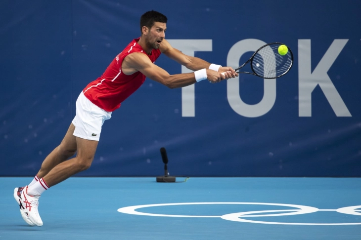 Djokovic urges schedule change as players struggle with Tokyo heat