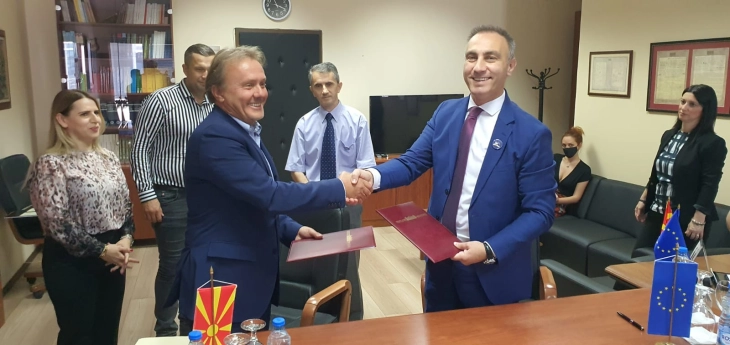 Ohrid Agreement’s original document handed over to State Archive ahead of 20th anniversary