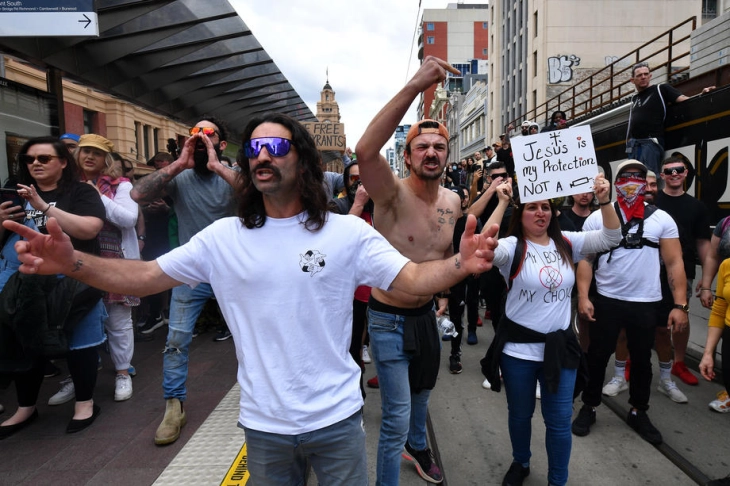 Hundreds arrested at rallies in Australia against new Covid measures