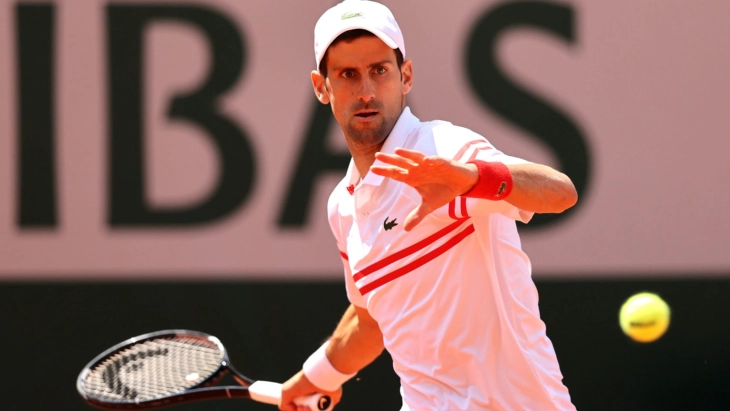 US Open: Djokovic survives scare to keep calendar slam bid on track