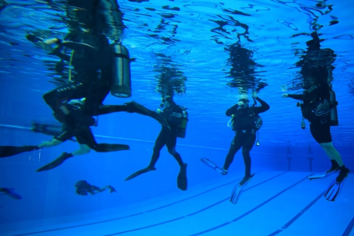 Army’s Special Forces attend diving training in Greece