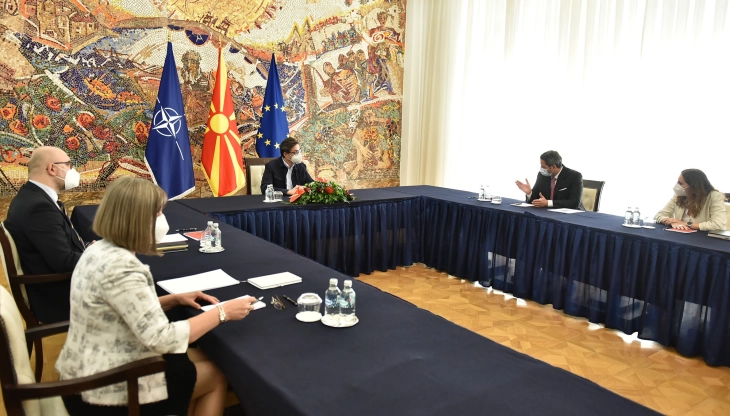 Minister Nuredini, President Pendarovski in coordination meeting on Glasgow climate summit