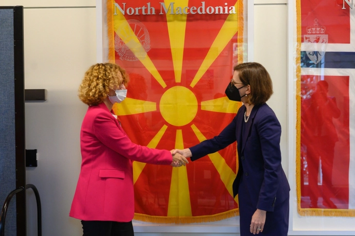 Macedonian flag unveiled in Pentagon’s NATO Corridor