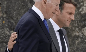 Macron to telephone Biden to discuss failed submarine deal