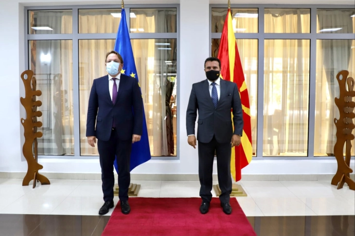 Varhelyi says Zaev meeting focused on how to advance EU enlargement by opening accession talks