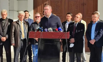 VMRO-DPMNE leader Mickoski calls on opposition to unite to topple the government