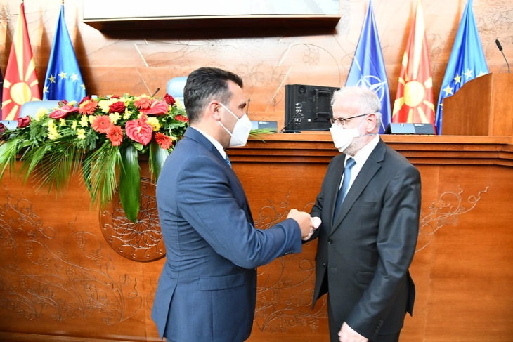 Zaev meets with Xhaferi, Ahmeti in Parliament