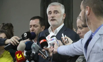 Thaci: PM to continue, majority is stable