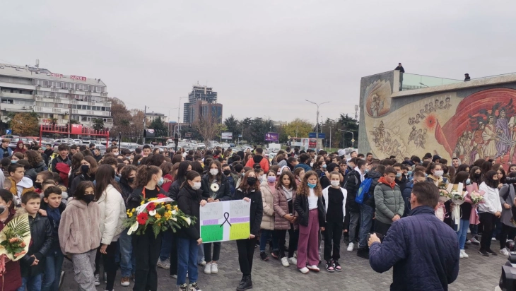 Students’ march to pay tribute to children killed in Bulgaria bus accident