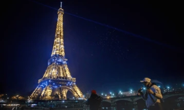 New Year's Eve fireworks cancelled in Paris as coronavirus spreads