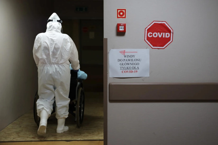 Poland reports highest daily Covid-19 death toll since April