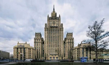 Russia blacklists more senior European officials
