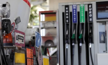 Diesel prices rise, gasoline price remains unchanged