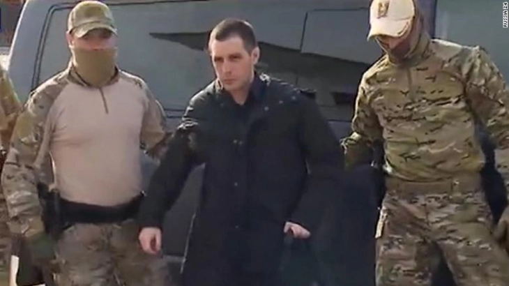 Russia and US carry out surprise prisoner swap