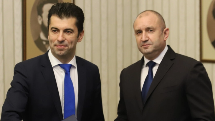 Radev and Petkov to meet Macron on lifting Bulgarian veto: sources