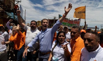 Venezuelan opposition leader Guaido attacked