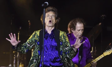 Rolling Stones postpones Amsterdam concert after positive Jagger test