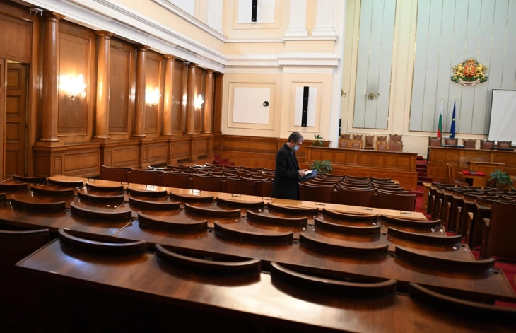 Bulgarian parliamentary foreign affairs committee to discuss French proposal tomorrow
