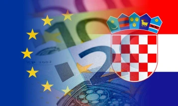 EU leaders back use of euro currency in Croatia from 2023