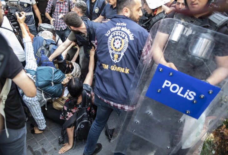 Turkish police detain more than 200 at Istanbul Pride Parade