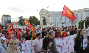 Protests against French proposal enter ninth day