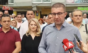 VMRO-DPMNE's Mickoski tests positive for Covid-19