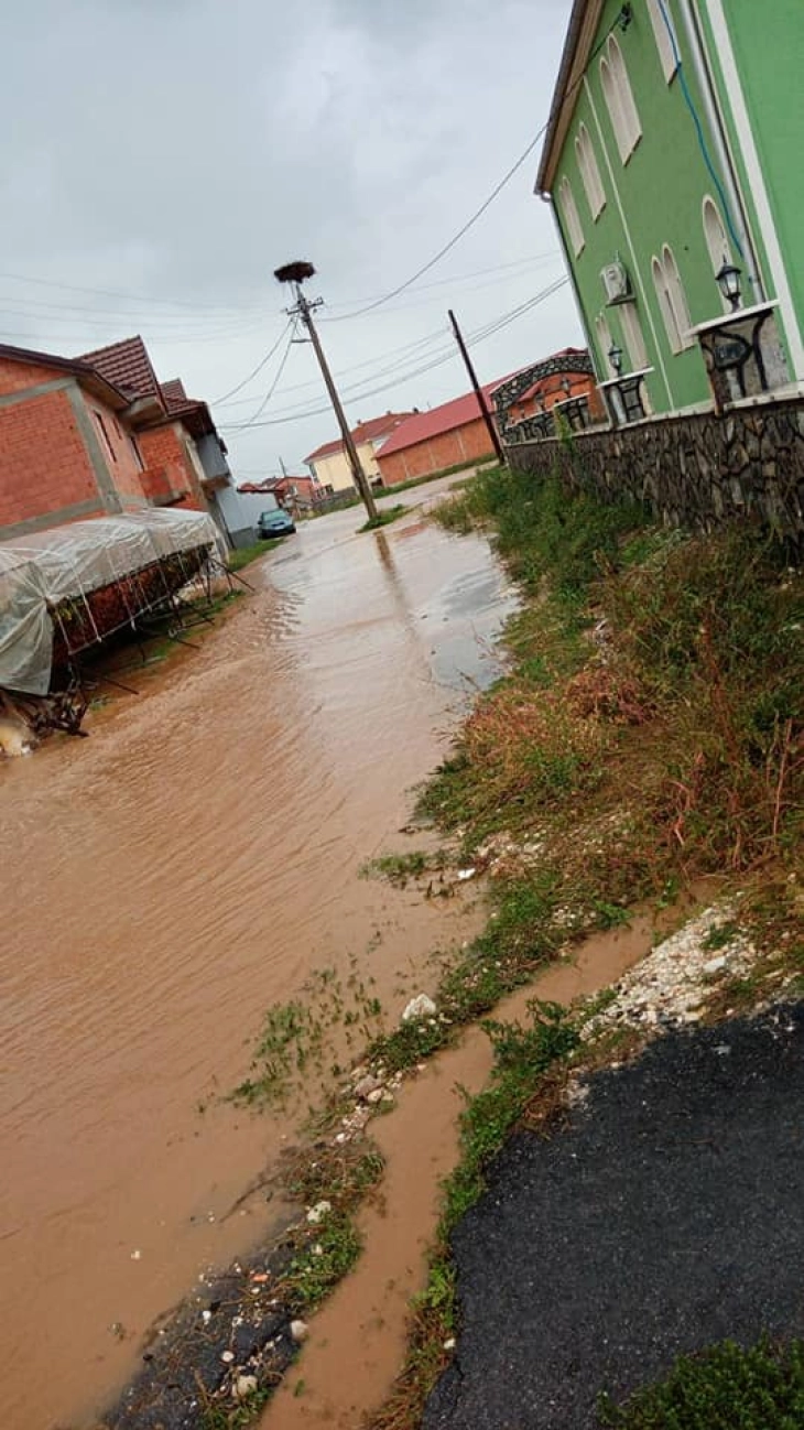 Ibeski: Lazhani residents evacuated amid flooding