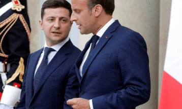 Macron speaks to Zelensky, urges Russian exit from Zaporizhzhya