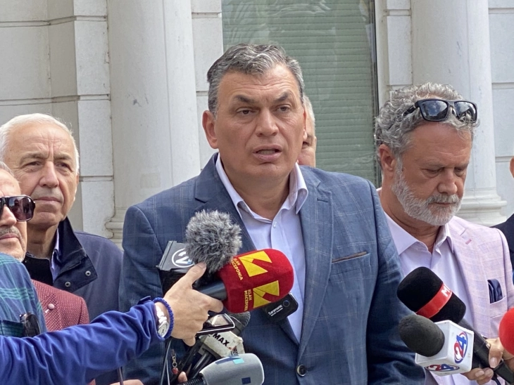 VMRO-DPMNE faction wants leader to resign, Mickoski says it is old news