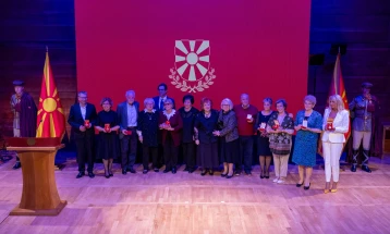 Pendarovski honors 13 prominent artists in Macedonian folk music with Medal of Merit