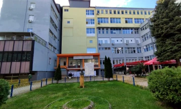 Kovachevski: Investing over EUR 480,000 in energy-efficiency of Gostivar hospital amid crisis