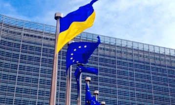EU foreign ministers approve Ukraine training mission, military aid