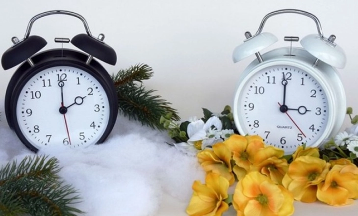 Seasonal clock change to remain