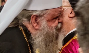 Patriarch Bartholomew hands over Patriarchal Act to Archbishop Stefan on accepting OA in liturgical and canonical unity