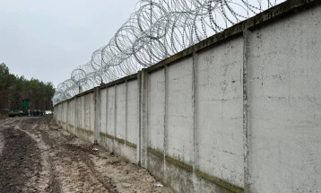 Украина гради ѕид долж границата со Белорусија
