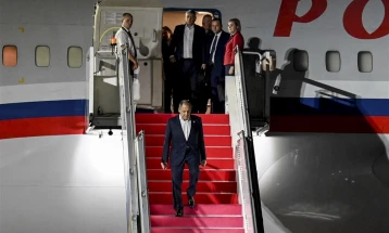 Лавров пристигна во Индонезија на самитот на Г-20