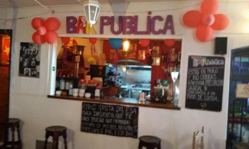 Во време на криза, ресторан во јужна Шпанија бесплатно служи храна на сиромашните