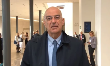 Шефот на грчката дипломатија во посета на Италија