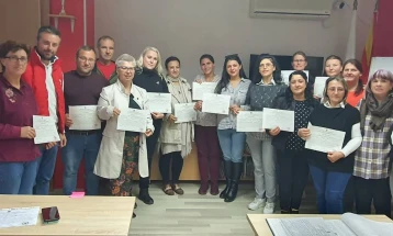 Седуманесет лица во Охрид завршија обука за лични асистенти на лица со попреченост