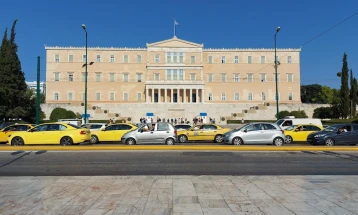 Грција не е задоволна од предлогот за плафон 275 евра за мегават час на цената за природен гас