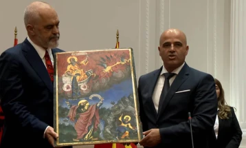 N. Macedonia and Albania sign several cooperation memos and agreements, an icon symbolically returned